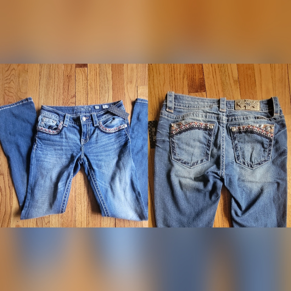 BRAND NEW miss me flared jeans